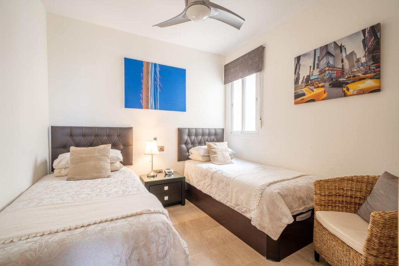 Apartamento El Faro Estepona Exterior foto
